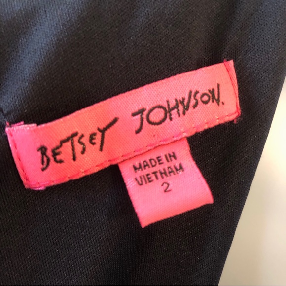 NWOT Betsy Johnson Floral dress. - Picture 9 of 11